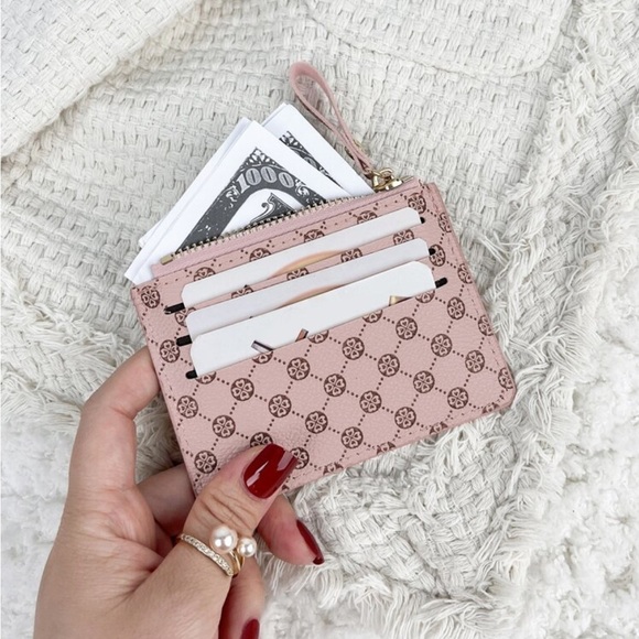 ⚠️Clearance Pink Patterned Zipper Cardholder / Wallet - Picture 4 of 4